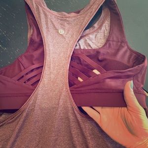 Lululemon tank with bra included